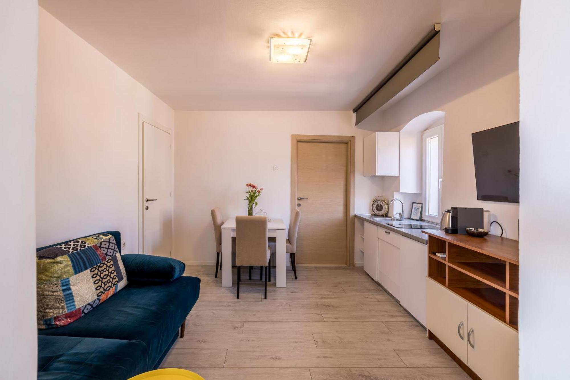 Split Central City Apartment Екстер'єр фото
